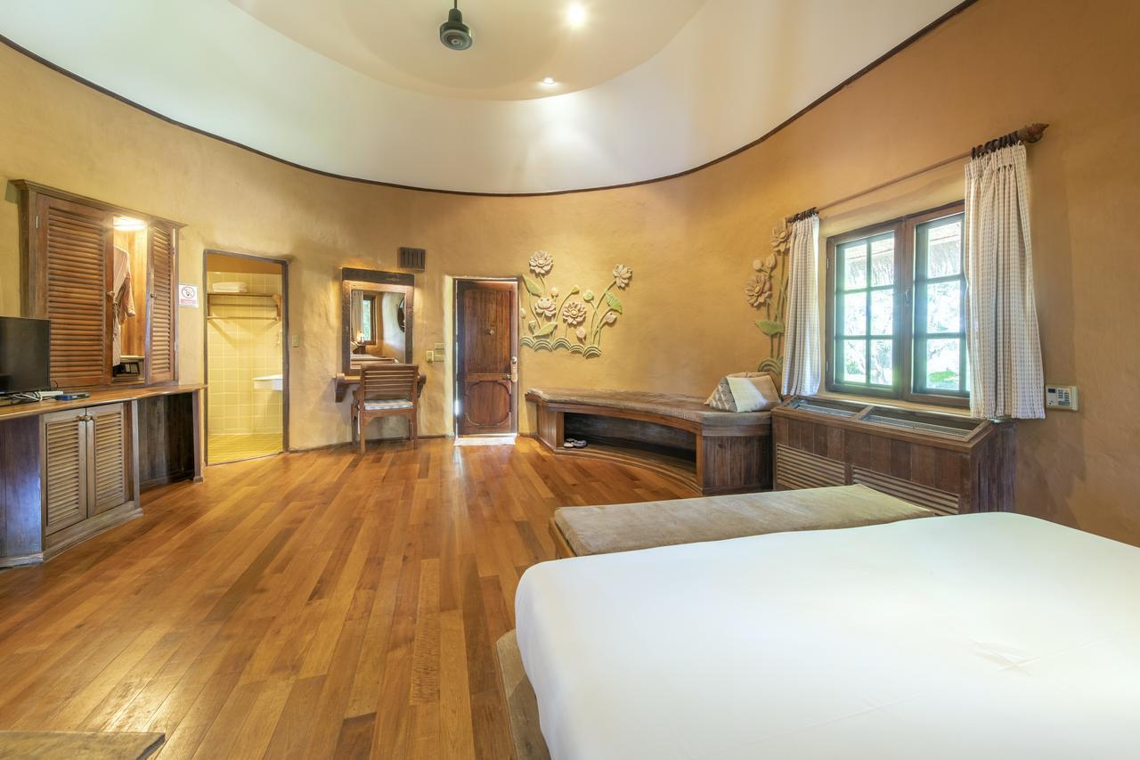 Vana Varin Resort HHQ Buitenkant foto